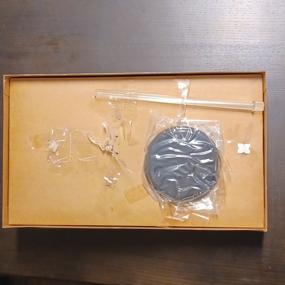 Barbie Versus Versace Gold Label Doll Mattel 2004 Designer for the Stars NRFB - Picture 8 of 10